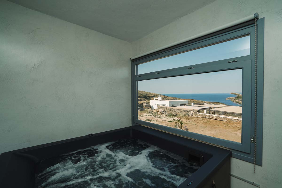 Villa με τζακούζι και θέα στη θάλασσα στο Cape Napos - Υδρομασάζ με θέα στη θάλασσα